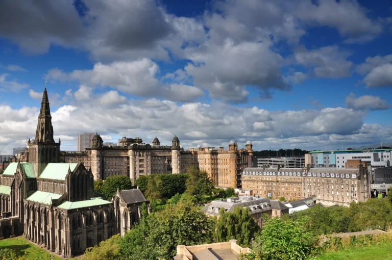 Good Side Hustles UK in Glasgow
