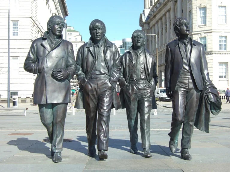 Good Side Hustles UK in Liverpool